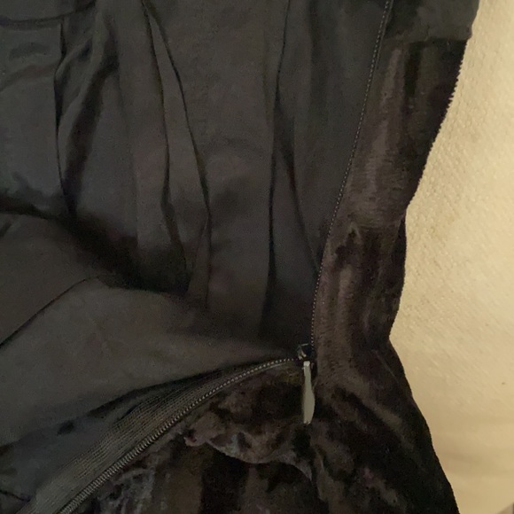 Sinequanone Vintage black velvet skirt with tule trim on bottom and sequins - Picture 6 of 7